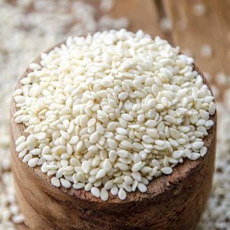 White sesame seeds